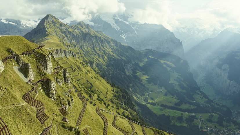 Wandern Maennlichen Wengen Panorama Lauterbrunnental Sommer